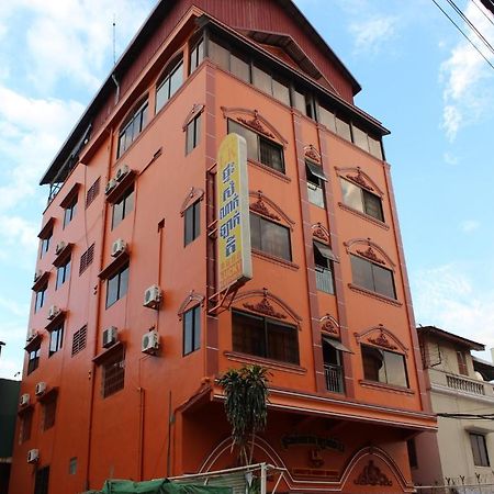 Lucky 2 Guesthouse Phnom Penh Extérieur photo
